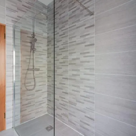 Guestready - Lovely Base Near Oscar Wilde's House Semesterbostad